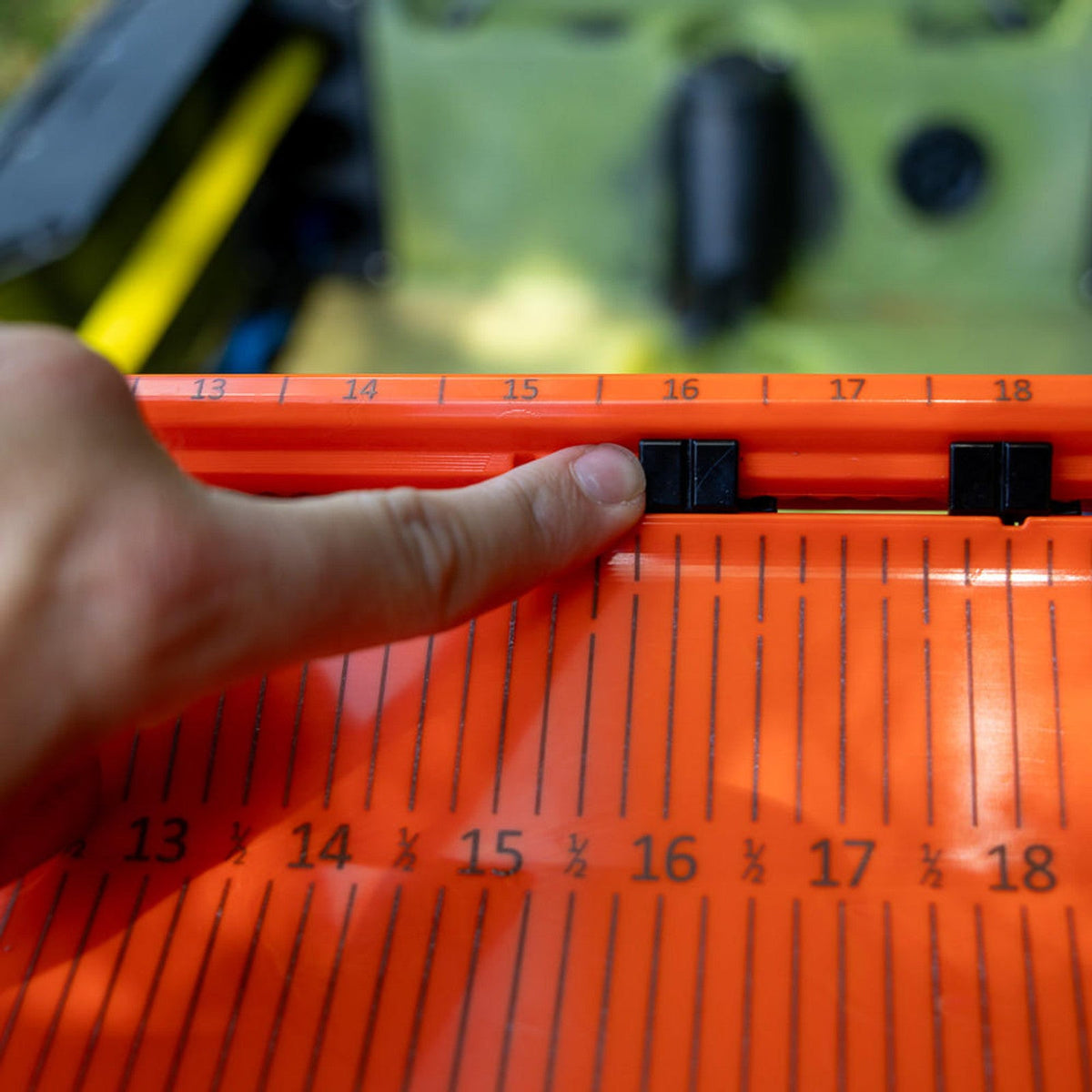 LeaderBoard -28" Measuring Board with Built-In Identifier Holders and Cull Tabs, Orange